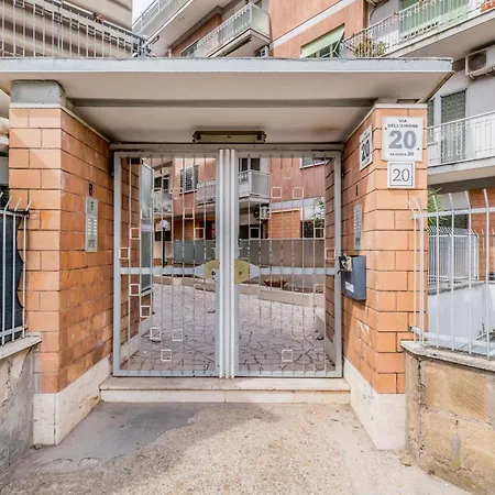 Apartment Herons Bright Close Metro Station *